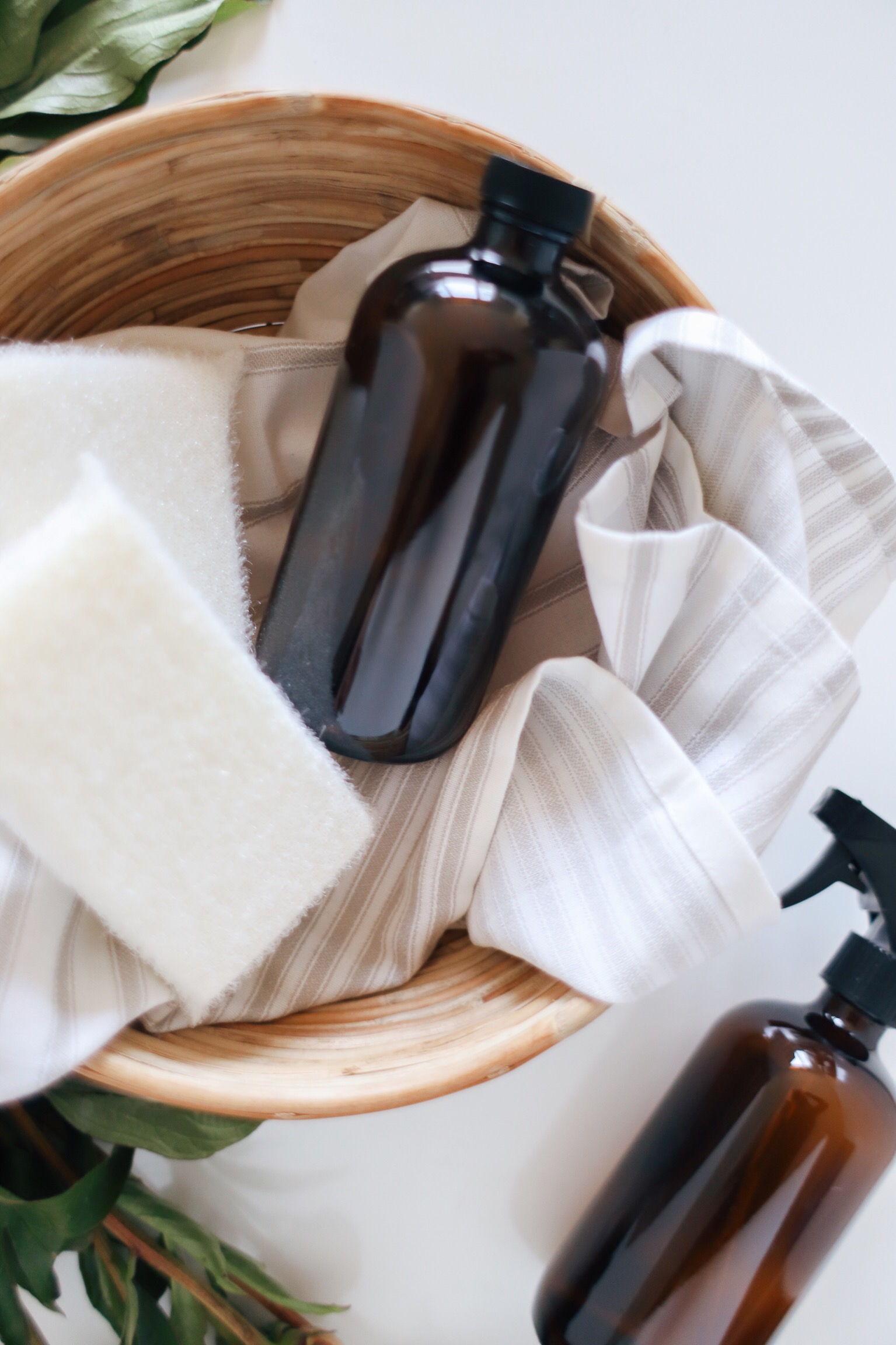 A Busy Girl's Guide To A Clean House