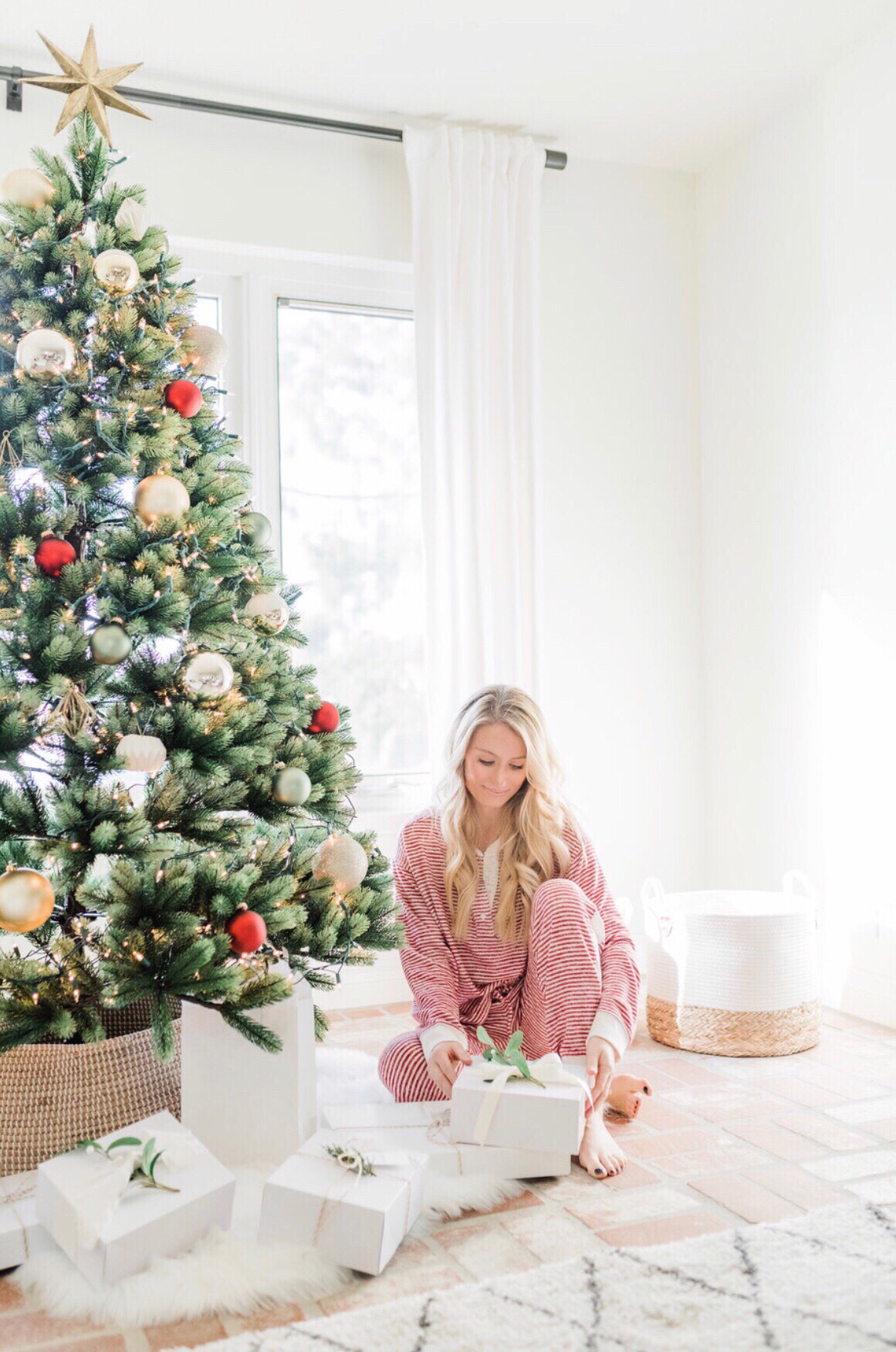 Holiday + Black Friday Sales