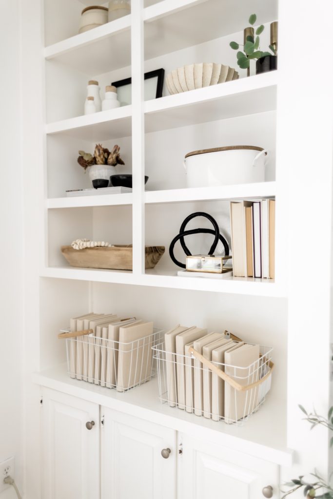 5 Steps To Style Your Shelves For Fall