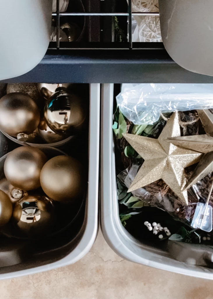 How to Organize Christmas Decor