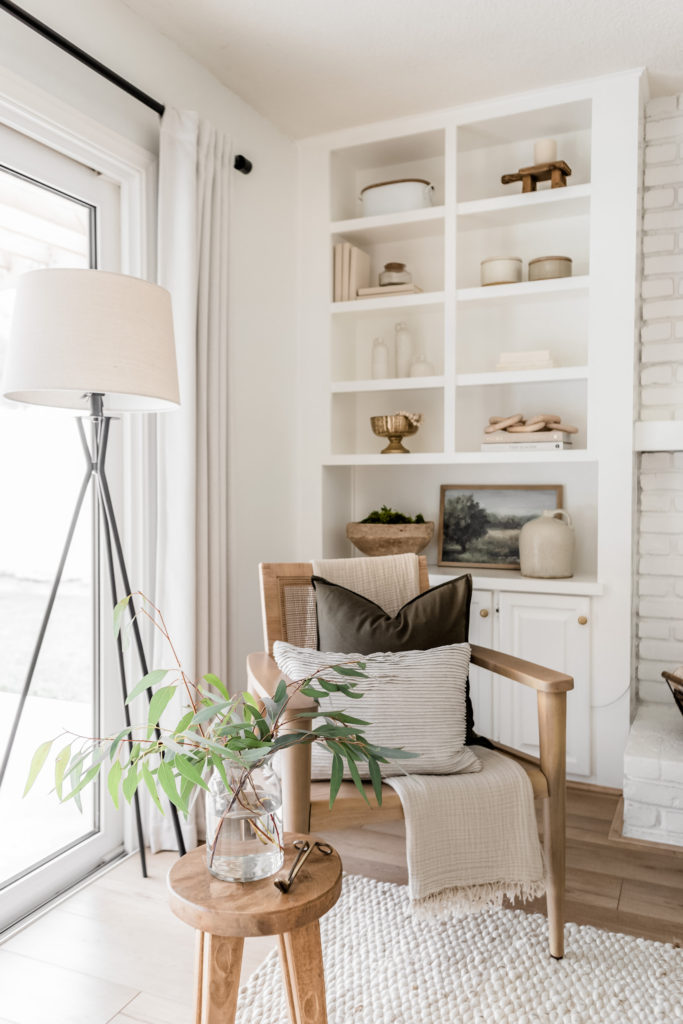 Save or Splurge: Shelf Decor Edit