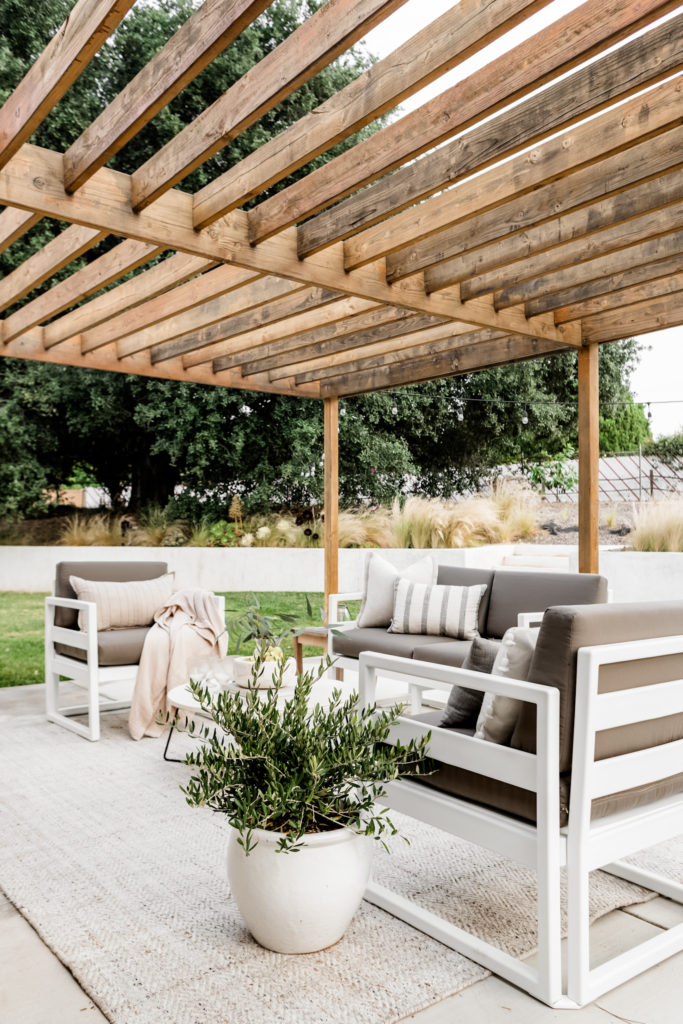 Summer Styling: Outdoor Furniture Finds