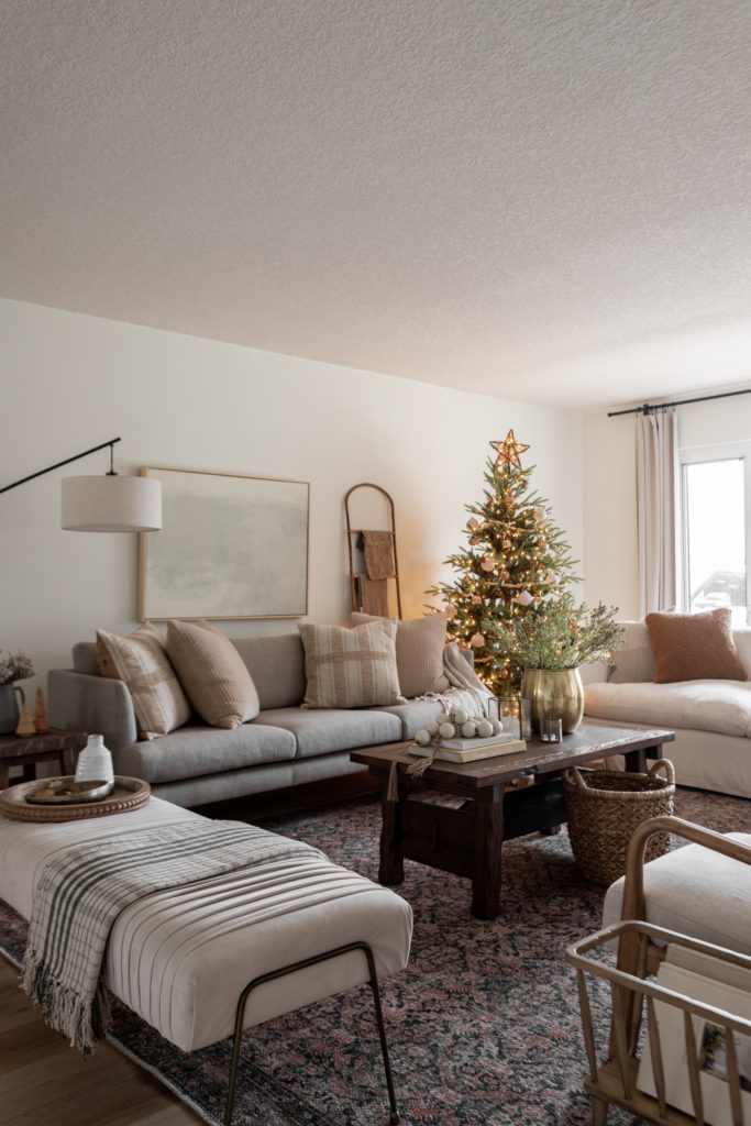 Our Christmas Tree Decor + Last Minute Gift Ideas
