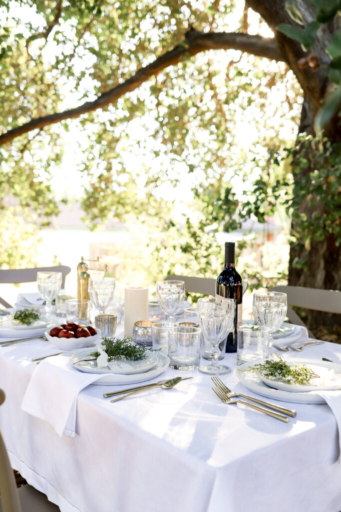 A California Christmas: Outdoor Holiday Table