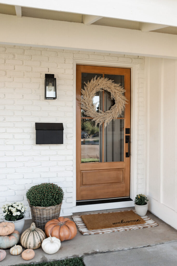 Creating a Cozy Fall Porch: 5 Must-Have Essentials
