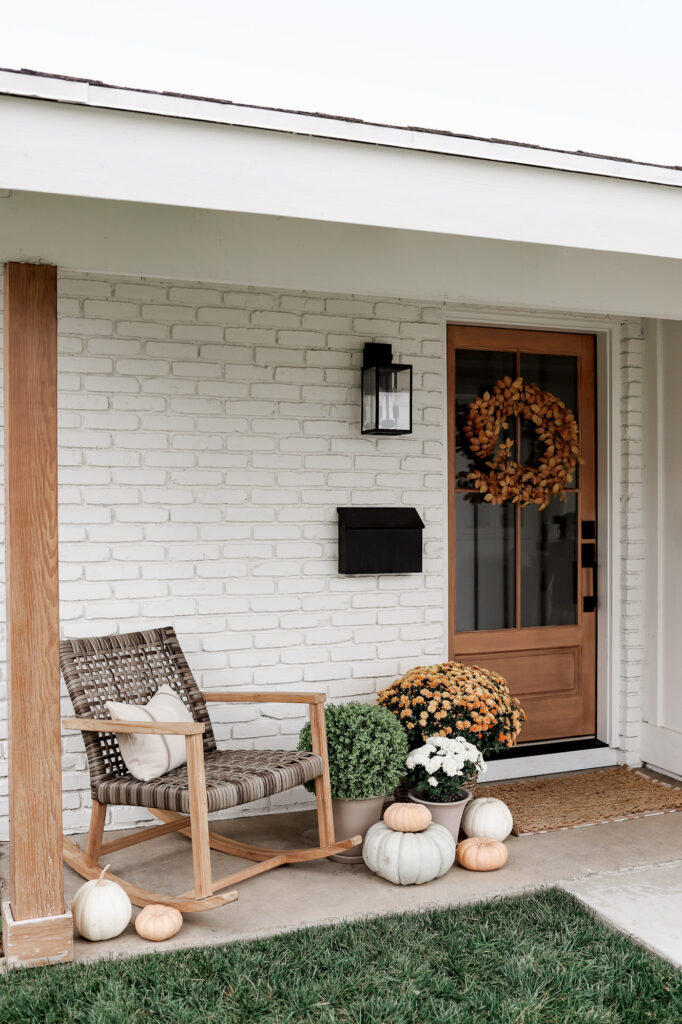 Embracing the Warmth of Fall: Housewarming Ideas to Welcome the Season