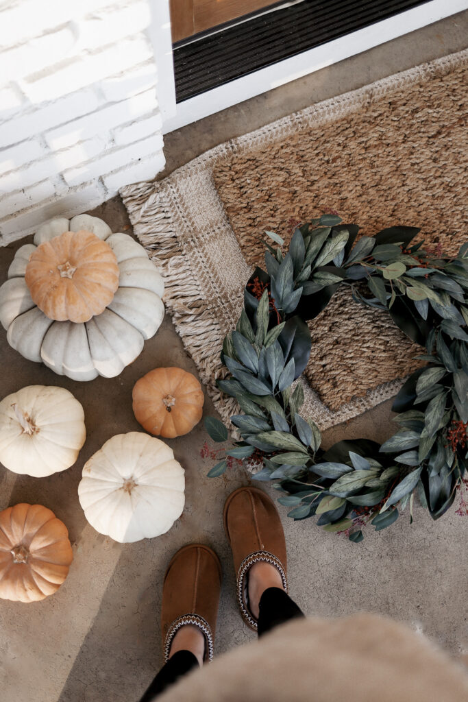 4 Tips to Nail Transitional Holiday Decor