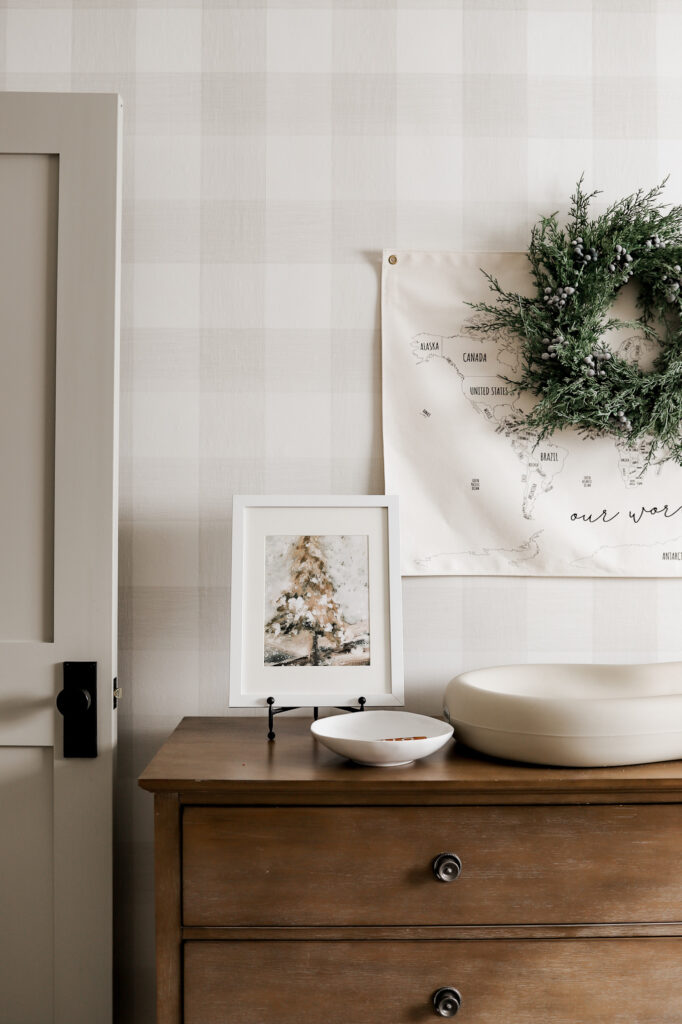Bedroom Bliss: Infuse Holiday Cheer into Your Personal Retreat