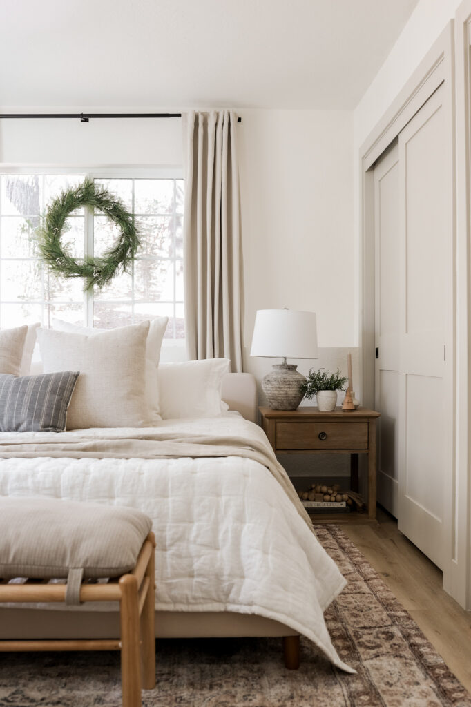 Bedroom Bliss: Infuse Holiday Cheer into Your Personal Retreat