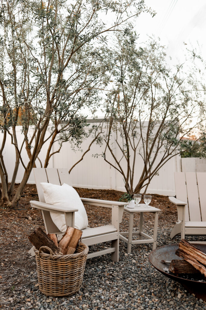 7 Steps to Create a Charming Summer Fire Pit Area in Your Backyard