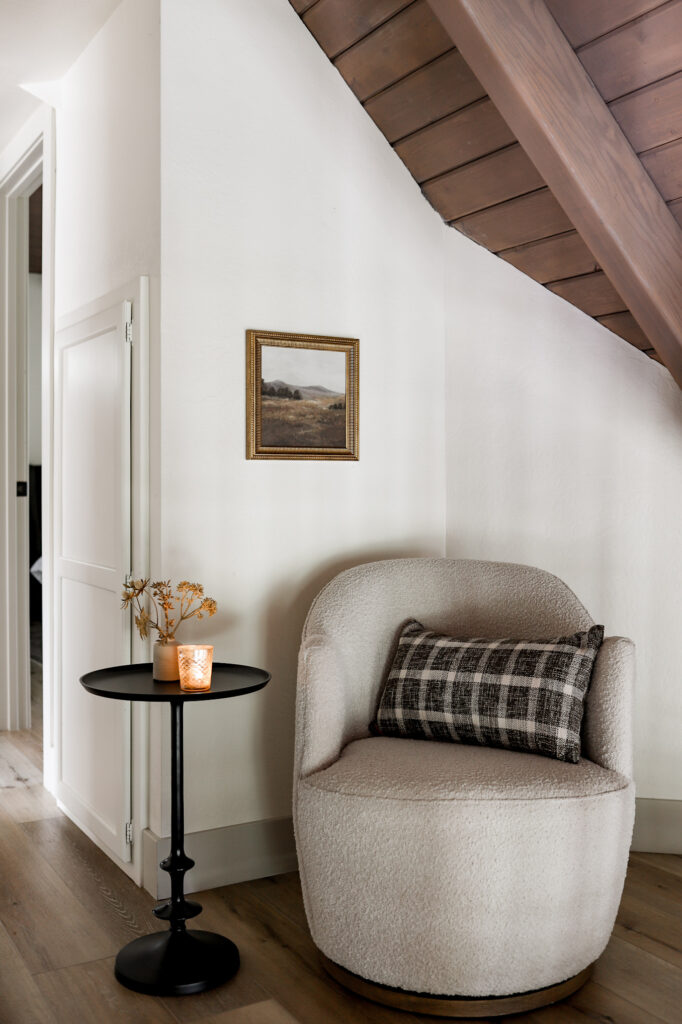 Maximizing Space: Transforming Small Corners into Cozy Nooks