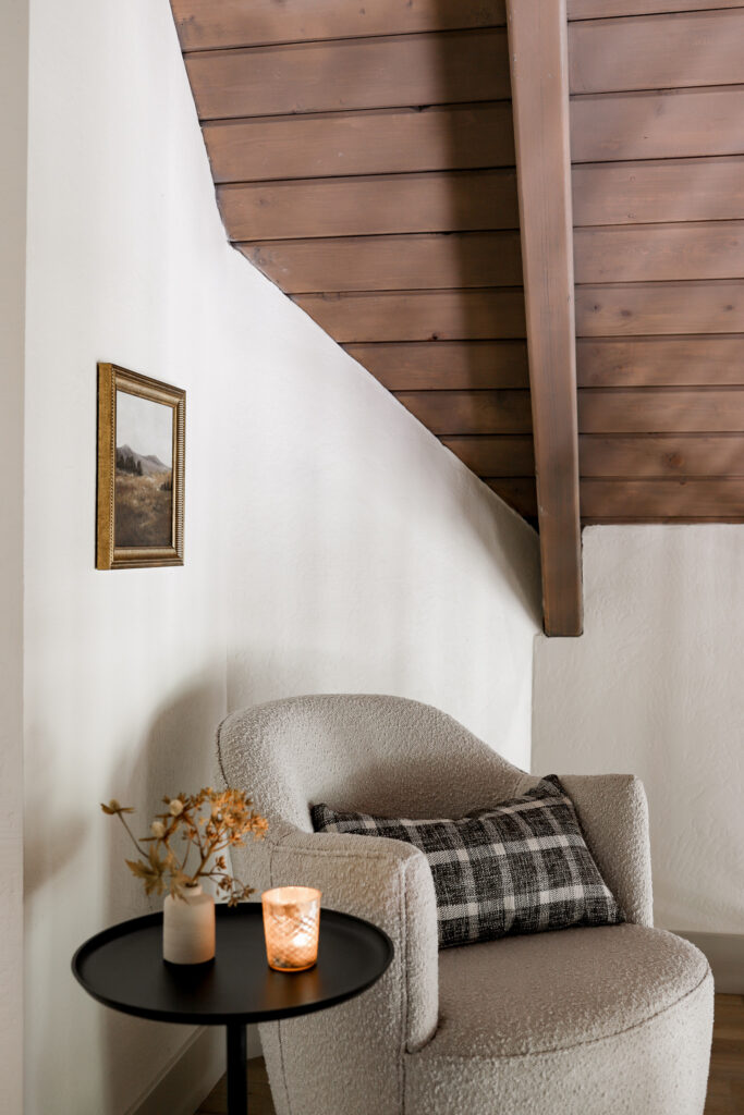 Maximizing Space: Transforming Small Corners into Cozy Nooks