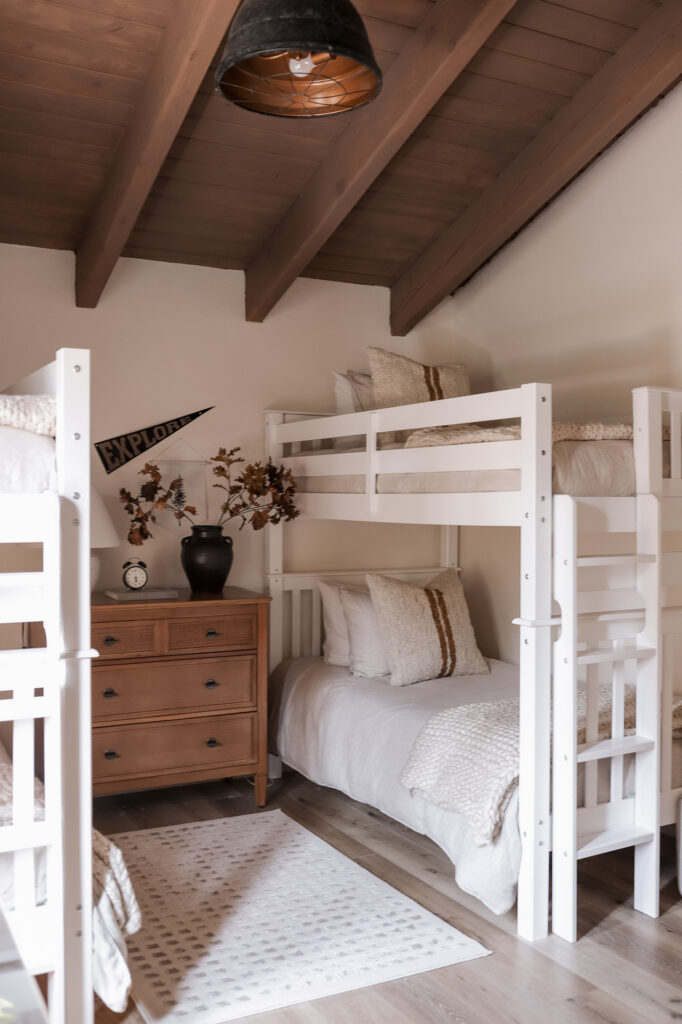 Layered Comfort: Create a Cozy Bedroom for Cooler Days