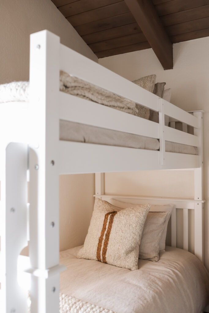 Layered Comfort: Create a Cozy Bedroom for Cooler Days