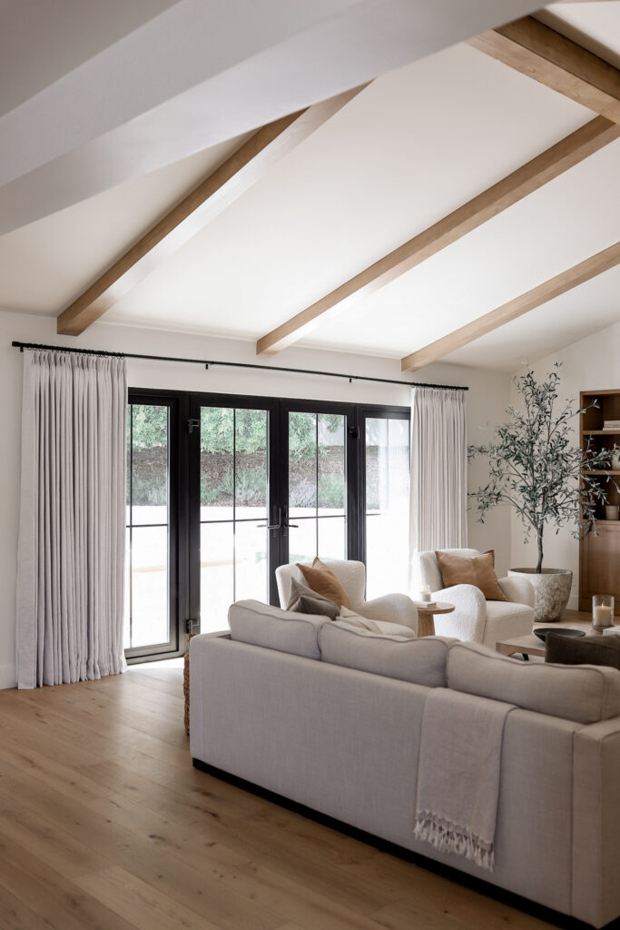 Timeless Elegance Made Easy: The Luxe Look of Custom Curtains Without the Price Tag