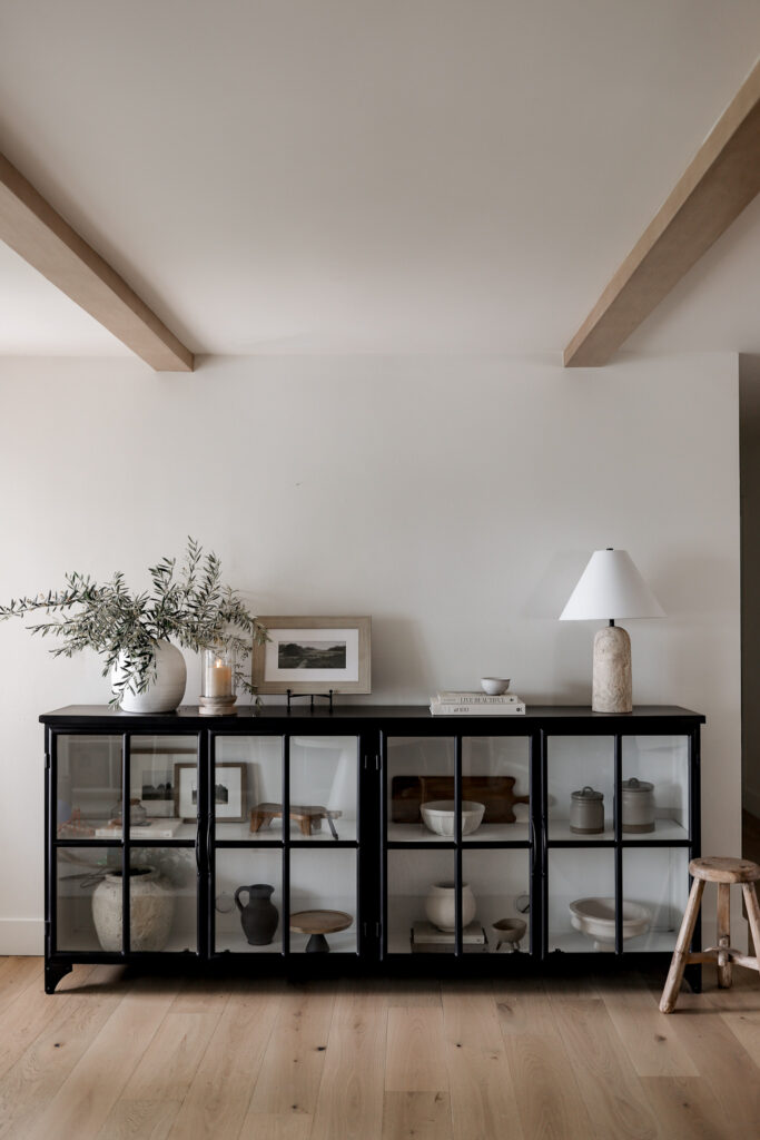 How to Instantly Warm Up Your Entryway in 5 Easy Steps