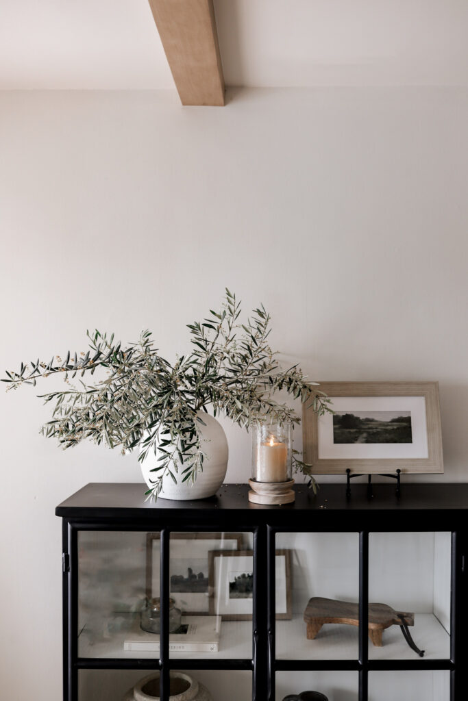 How to Instantly Warm Up Your Entryway in 5 Easy Steps